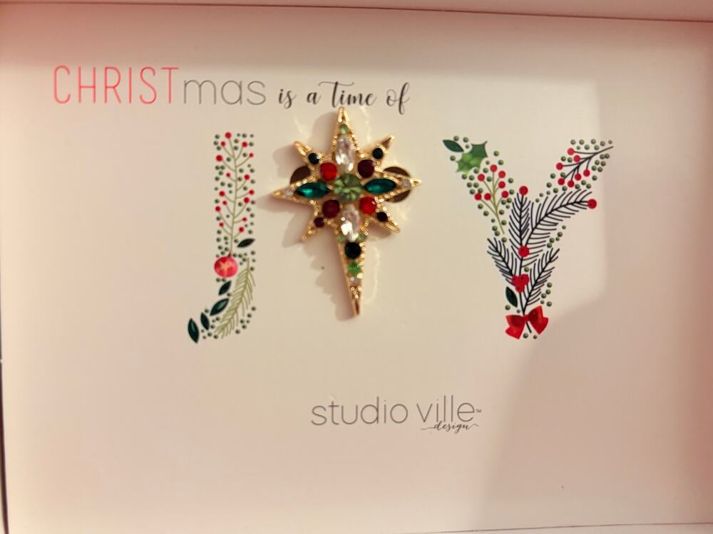 Studio Ville Christmas Star Rhinestone Brooch NIB - Picture 1 of 7